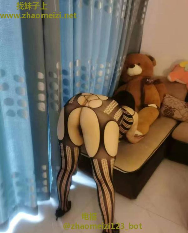 黑丝妩媚少妇