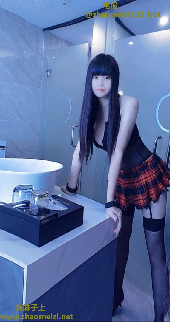 南山西丽风骚一姐