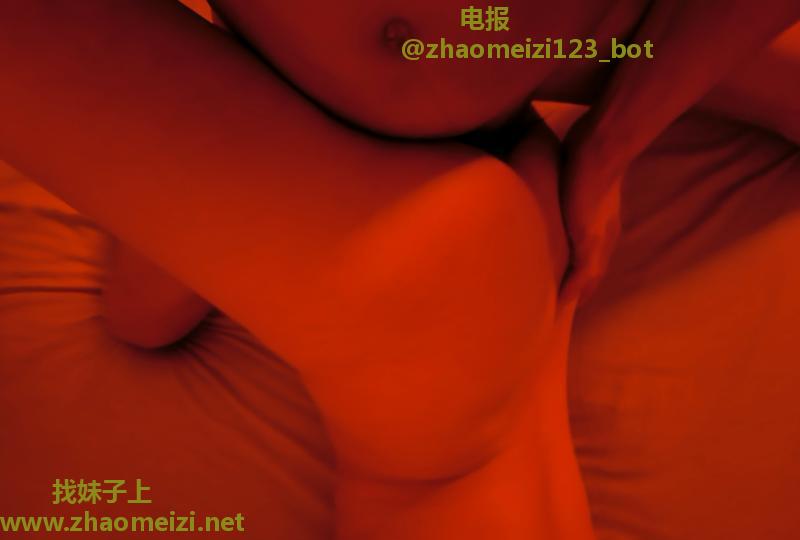 禅城东方广场大屁股妹