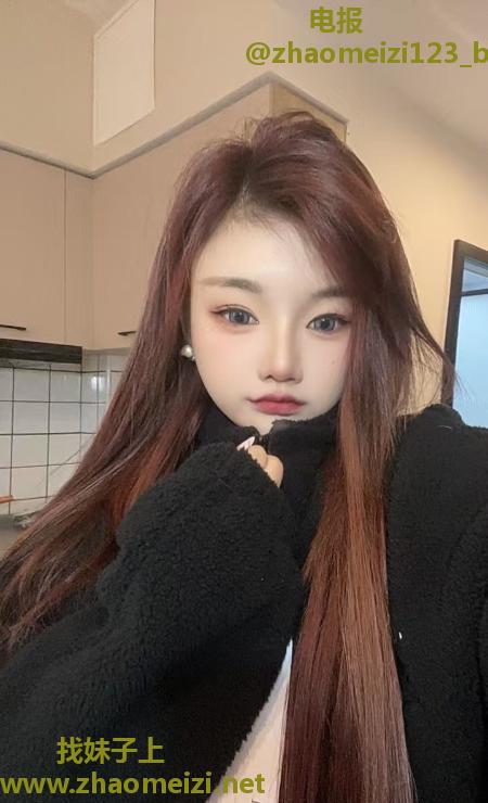 天心女友感嫩妹