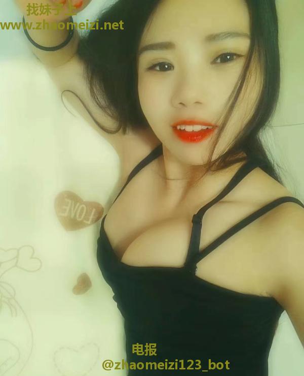 海珠诱人雪儿