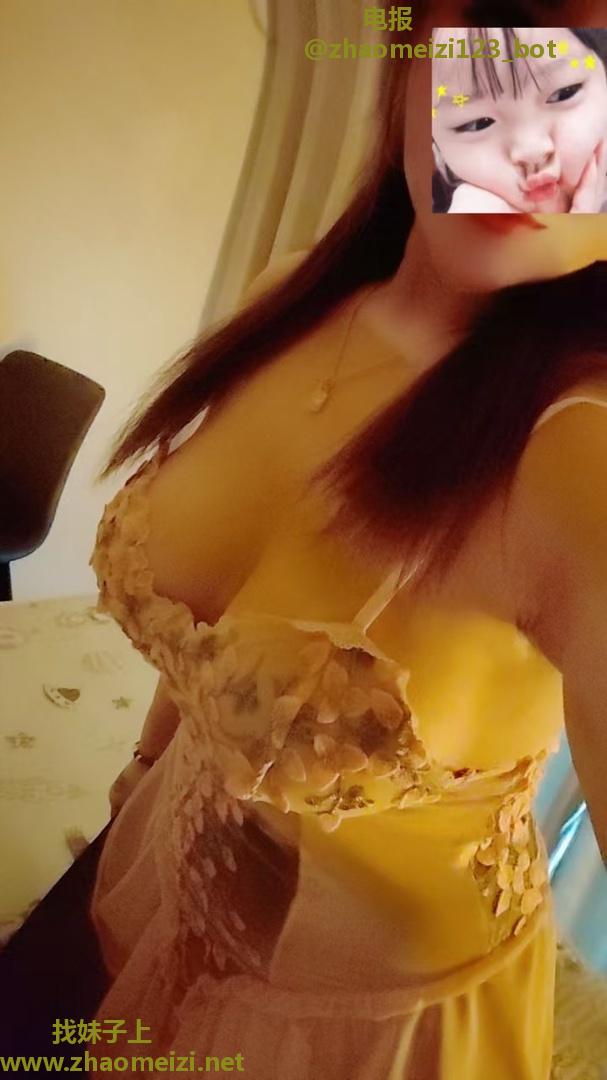 临平大奶床上很骚