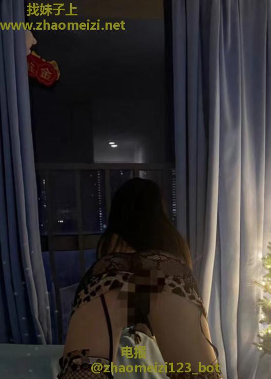 美腿骚货雪儿