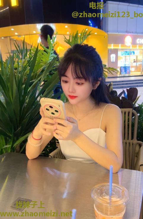 打卡清纯小小
