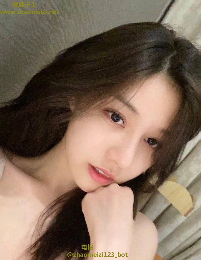 纯欲饱满多汁美鲍馨馨