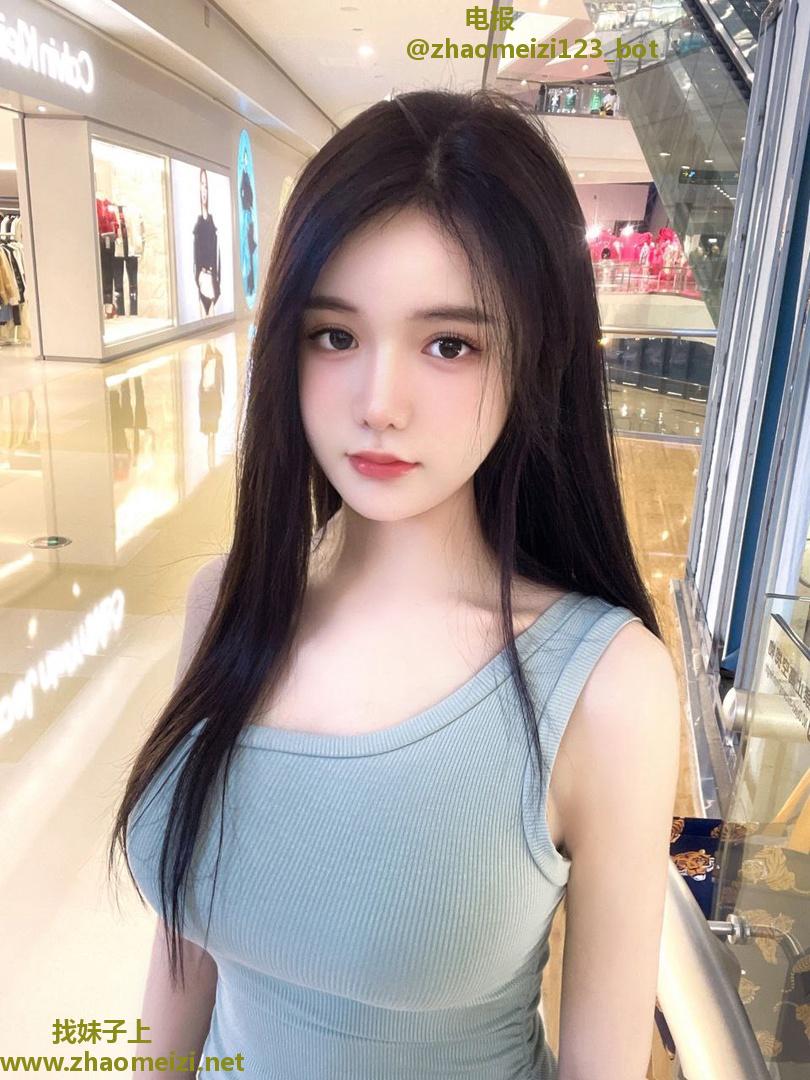 天然巨乳邻家兼职妹妹