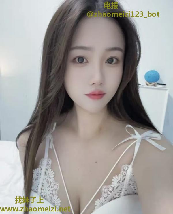 天心温柔苗条妹妹兼职