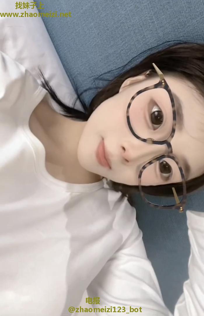 清纯学生妹小欣欣