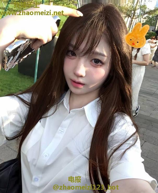 三点粉嫩玲玲后妹子