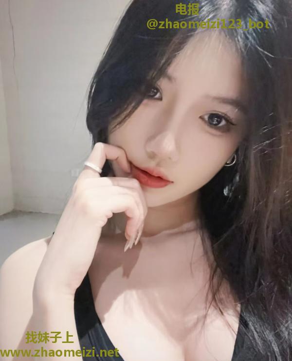 高颜值纯欲风妹子