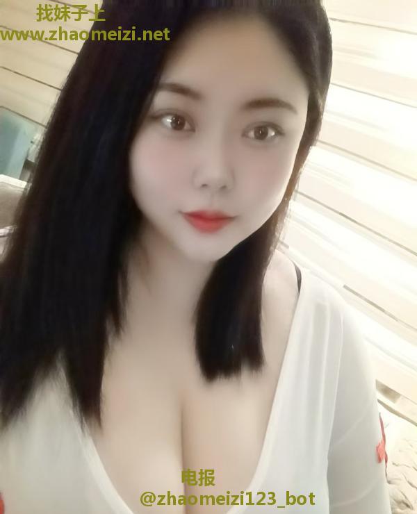 芙蓉巨乳坦克啵啵