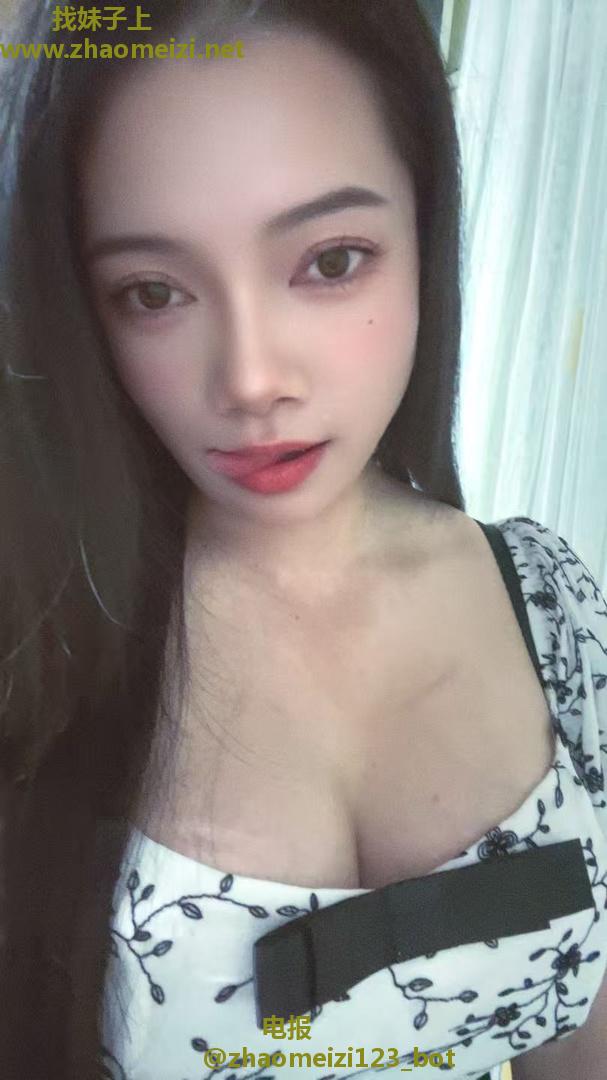 吴兴区大奶子骚女人