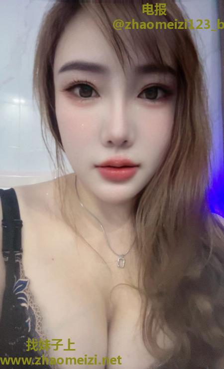 閪紧水多骚货