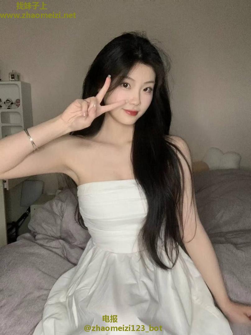 粉嫩女孩插起来直叫唤