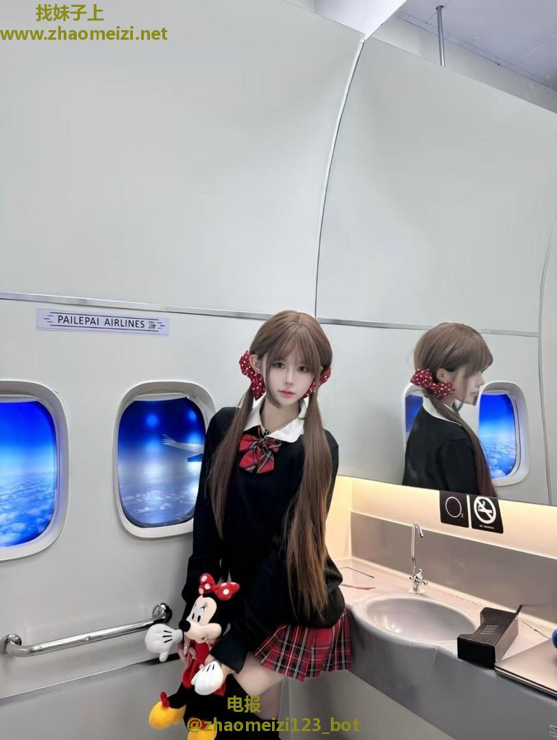 可爱白虎馒头逼萝莉兼职