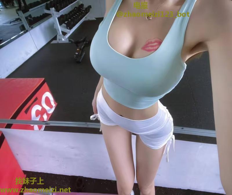 瑜伽健身老师袁满