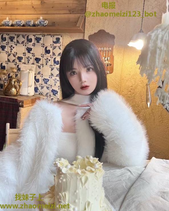 宝藏抓龙筋小姐姐