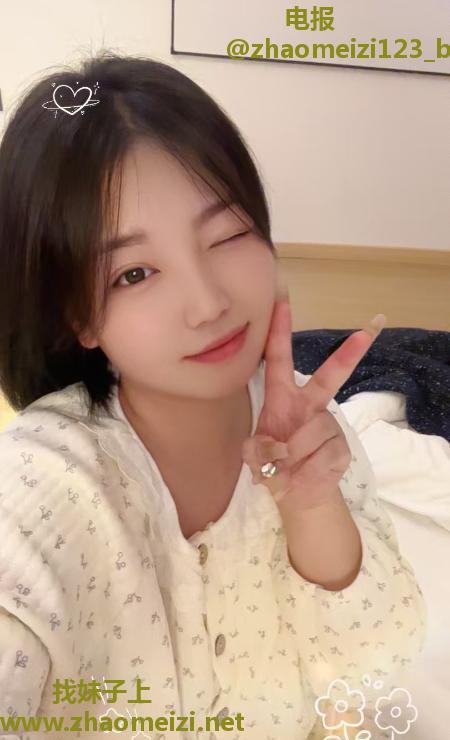 短发波霸兼职妹妹