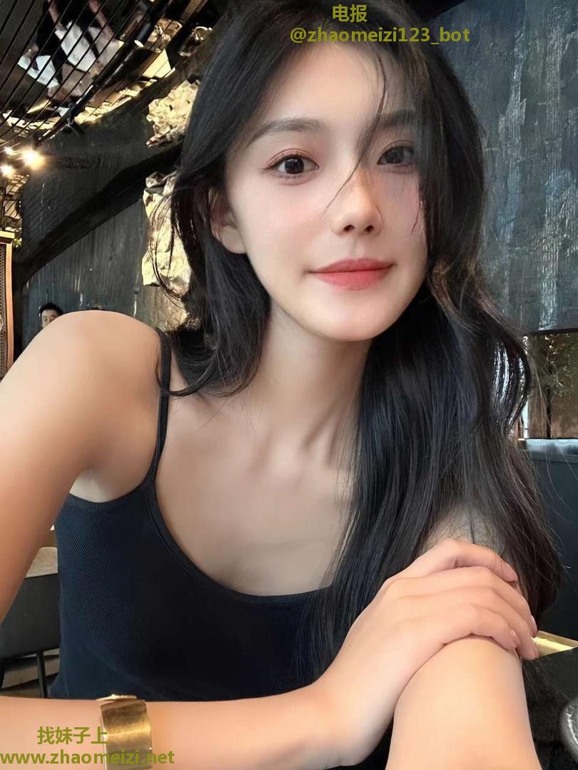 骚货床上表现的够淫荡