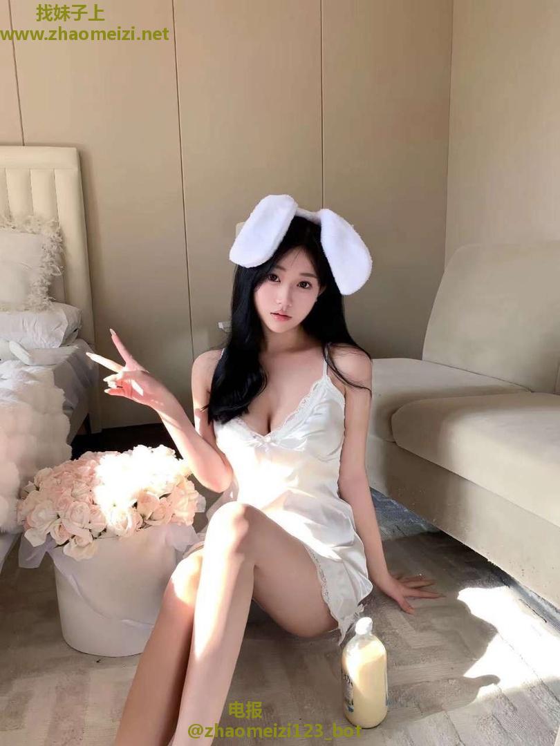 妹子女优范十足流程丰富