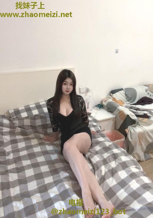 性感妖娆大胸妹