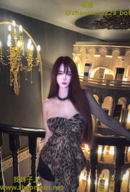 完美身材风骚老师