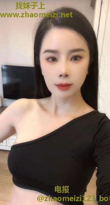 性感服务系少妇叶子