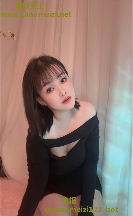 龙华服务系蜜桃臀梨子