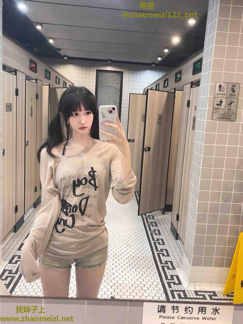 水嫩多汁阳光型学妹