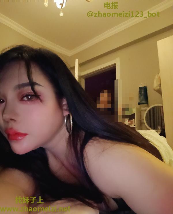 上城风骚少妇橙子