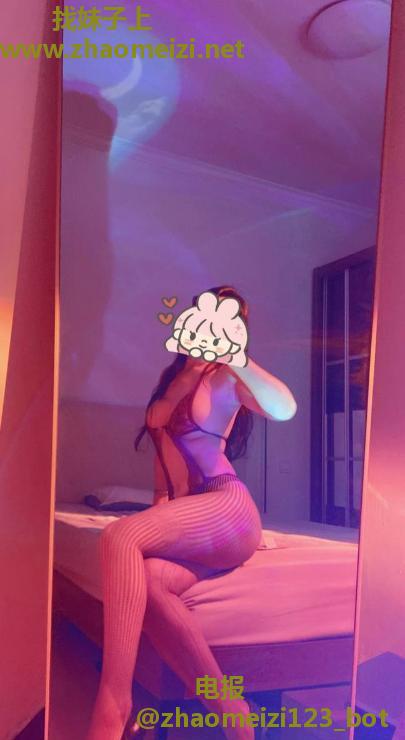 丰满翘臀梓琪超有料