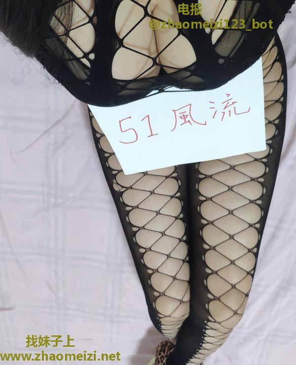 深喉大胸骚熟女