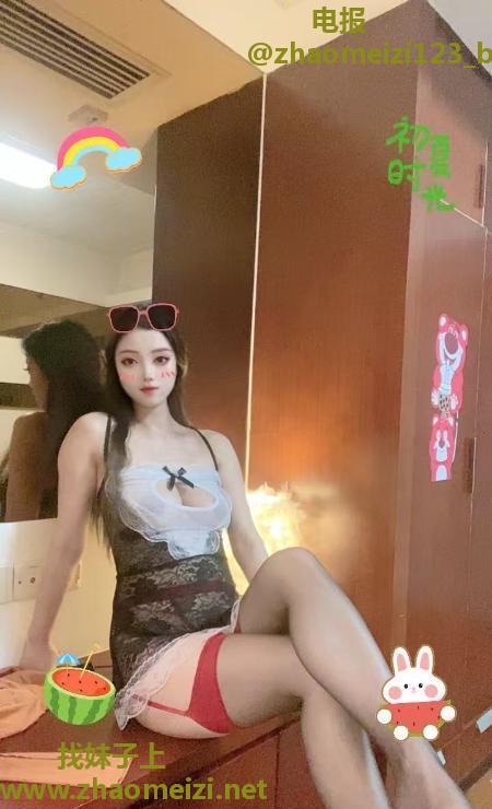 口活贼棒的御姐