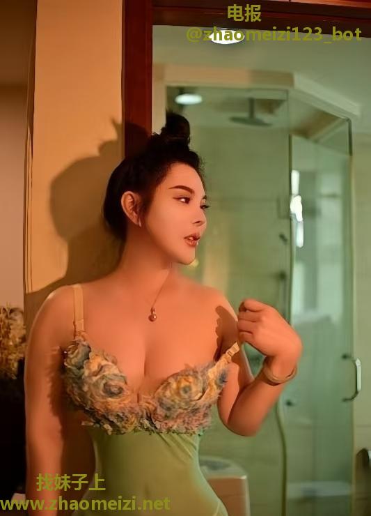 体验上城高铁旁骚妇