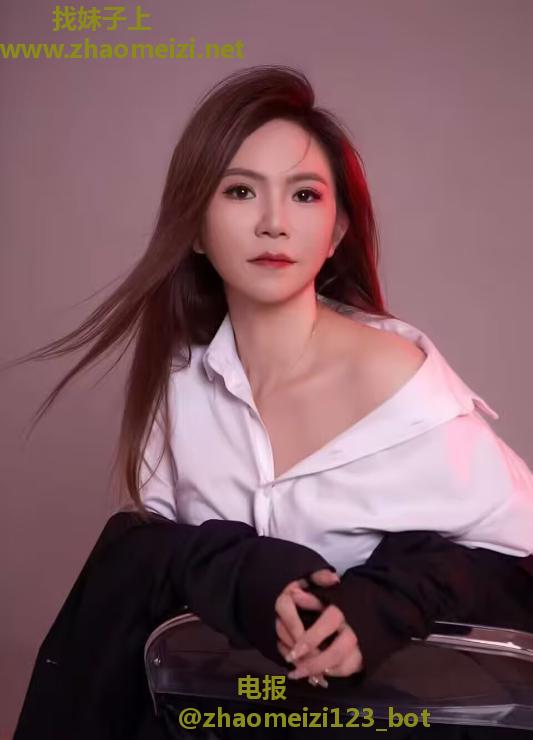 上城女友型妹子