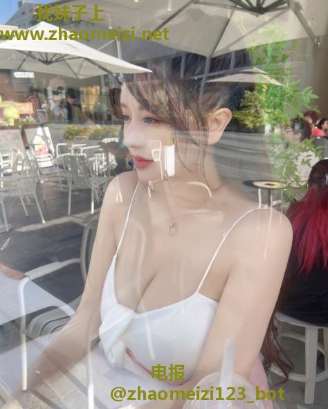 性感尤物小妖精