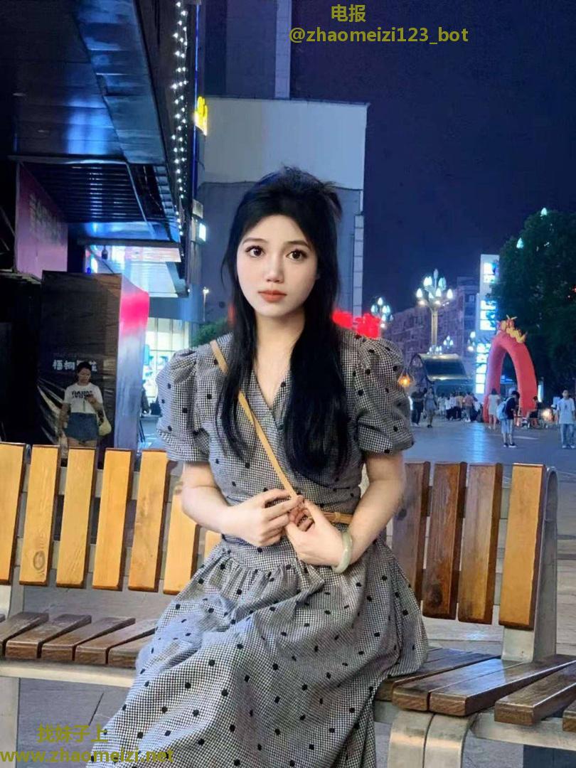 同城兼职小少妇