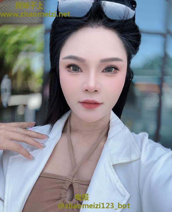 古镇御姐爆乳纹身厌厌
