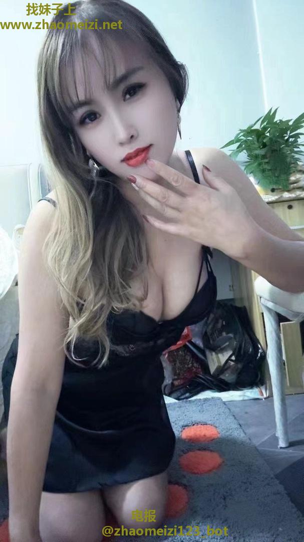 狂野骚妇蓝色妖姬