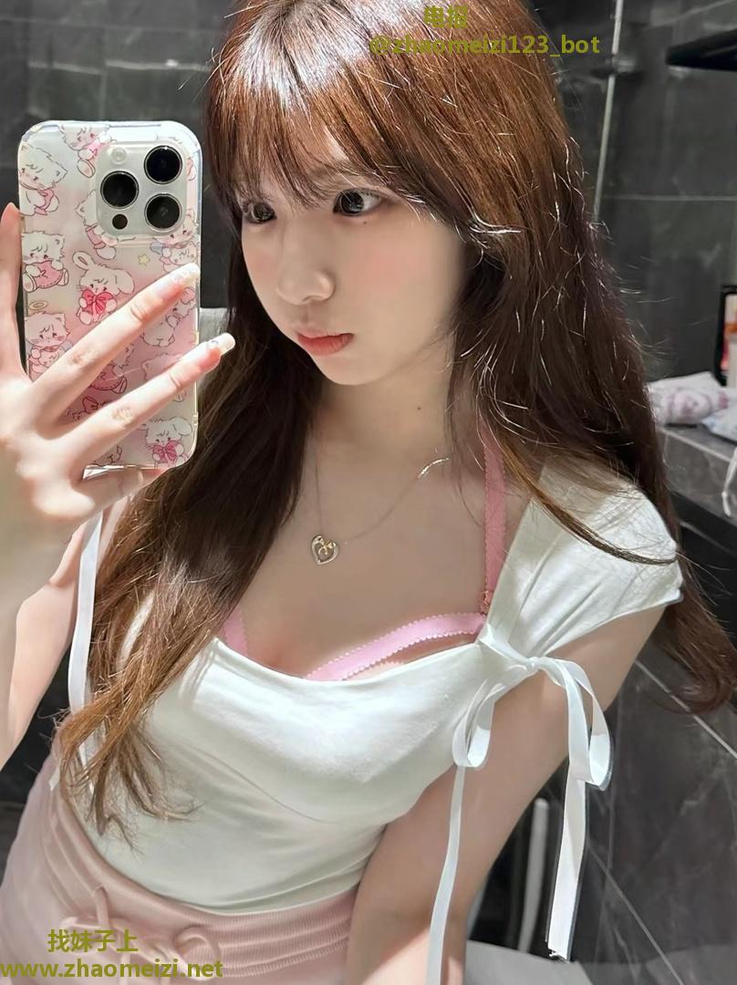 超夹人水灵小嫩B