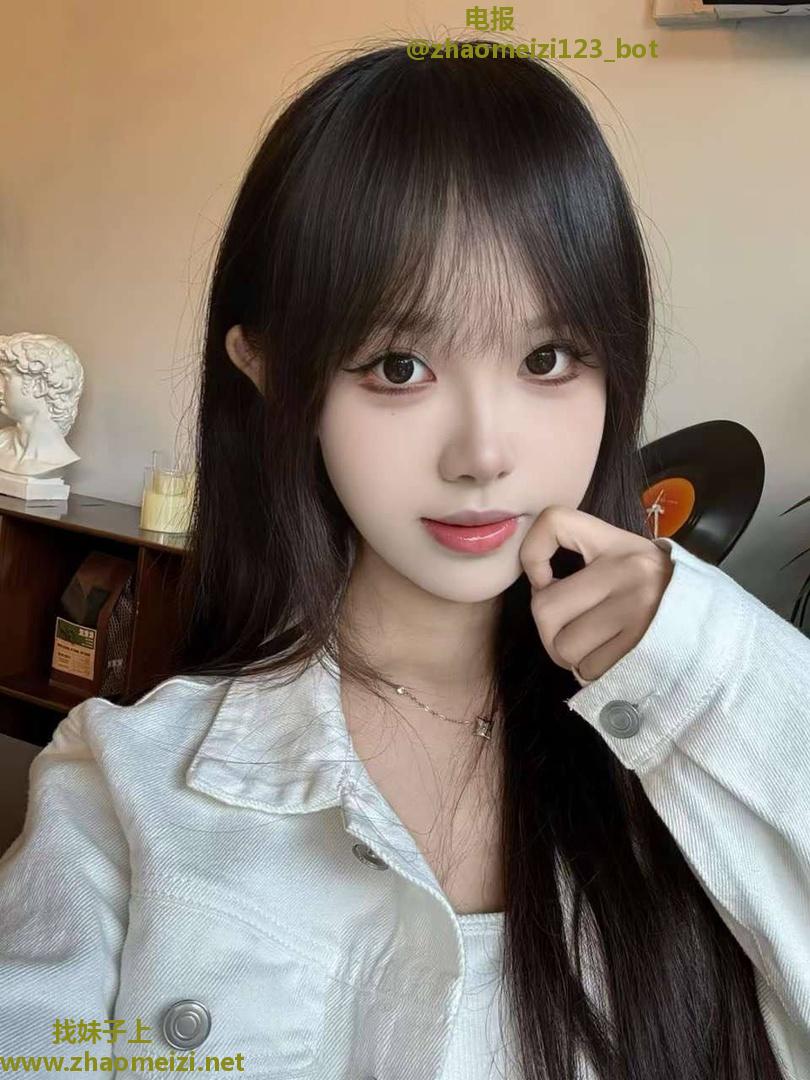 可爱听话邻家嫩妹