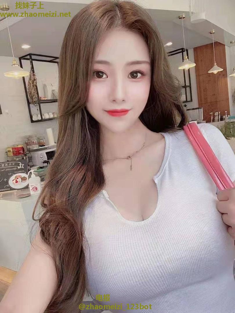 白嫩多汁少妇姐姐