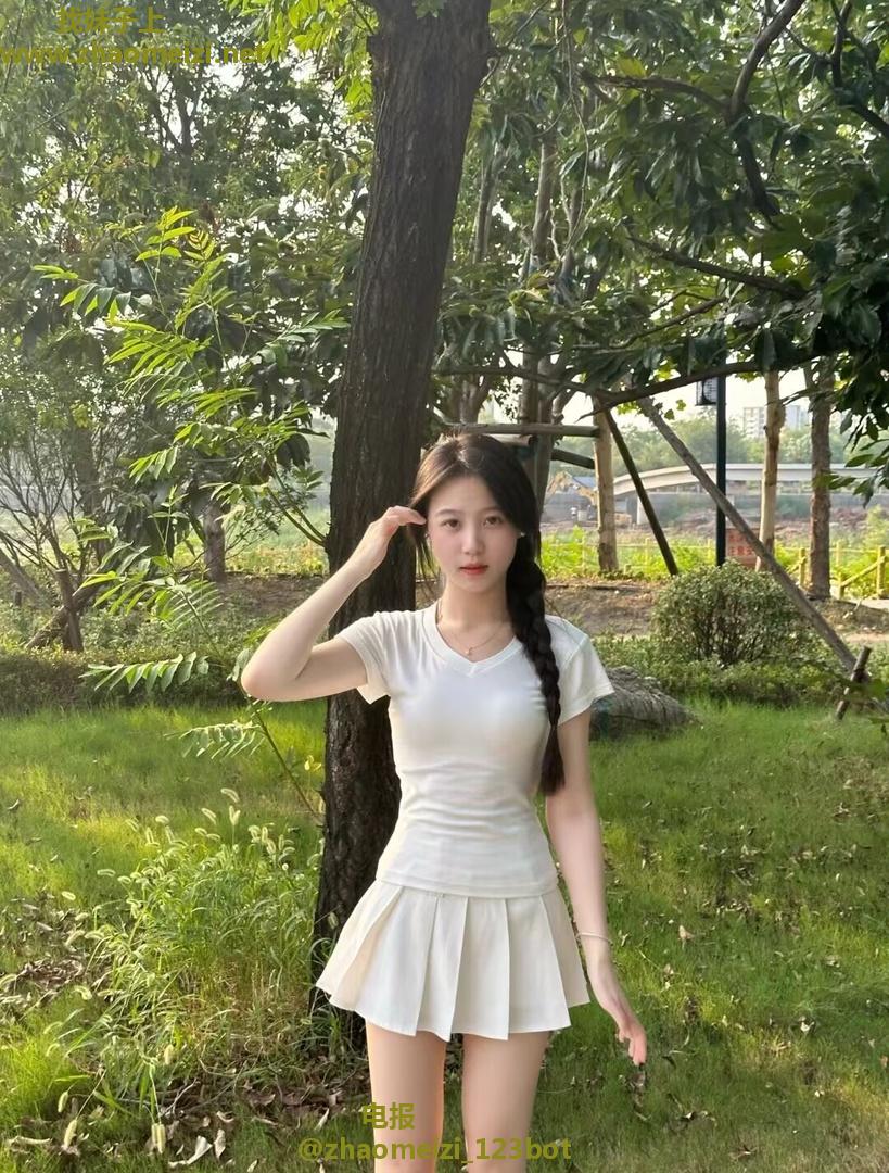 清纯学生妹兼职