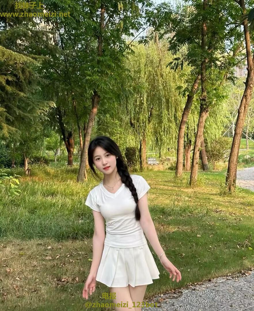 清纯学生妹兼职