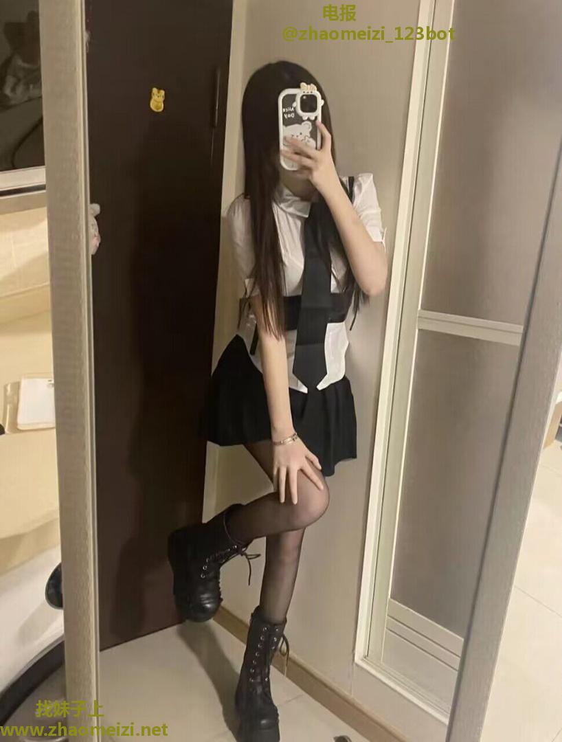 奶大粉红 刚下水婉婉