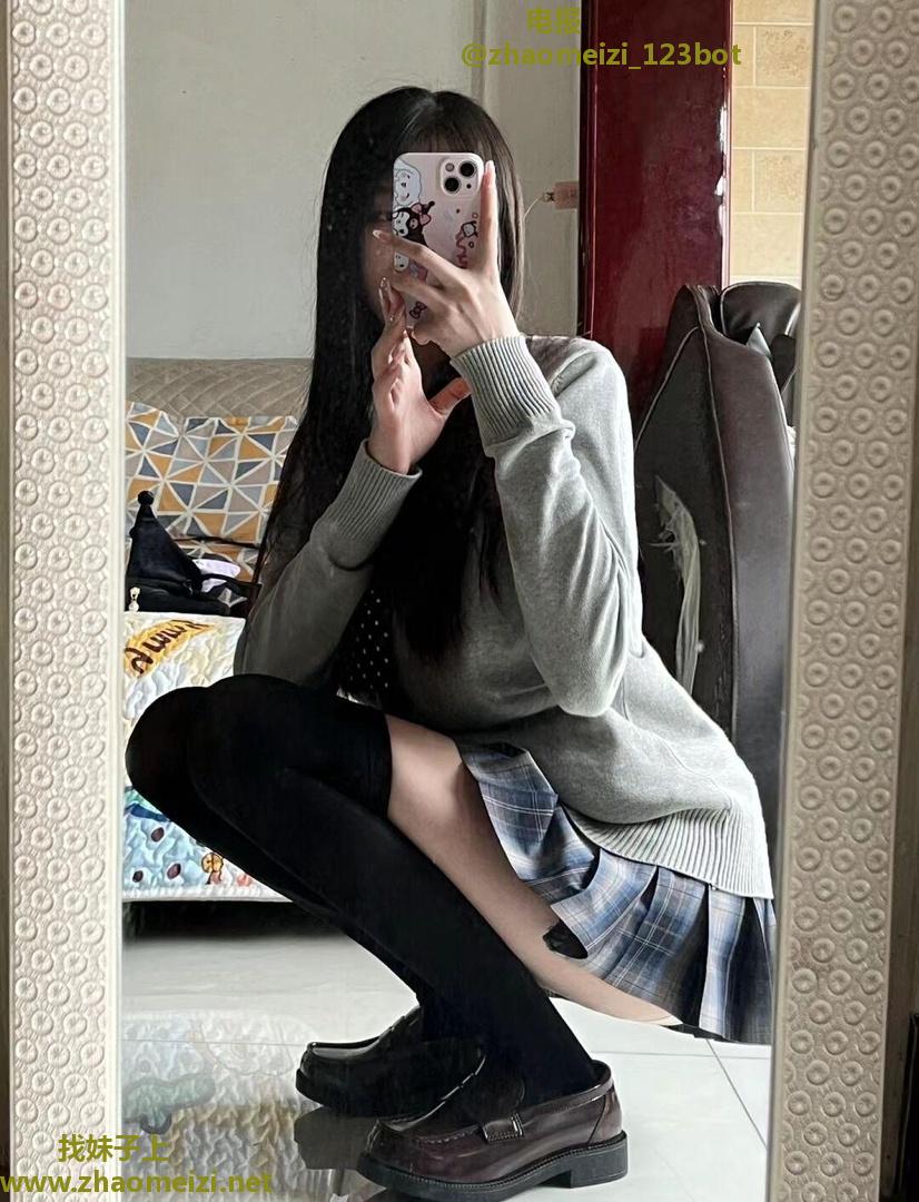 呼和挑逗肥逼嫩穴娇喘叫