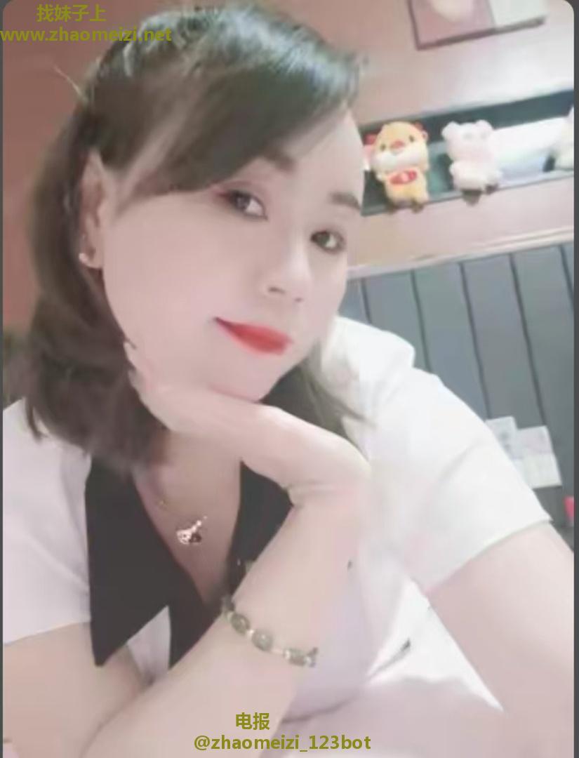 粉嫩妹妹骚气十足