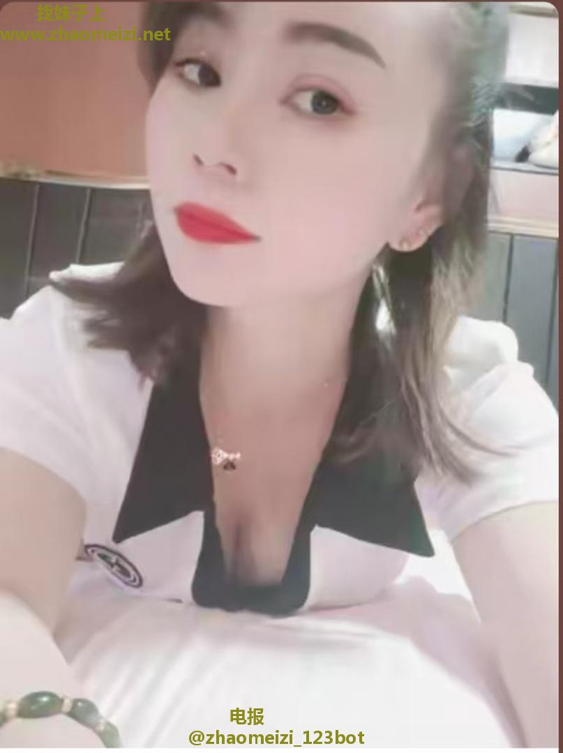 粉嫩妹妹骚气十足