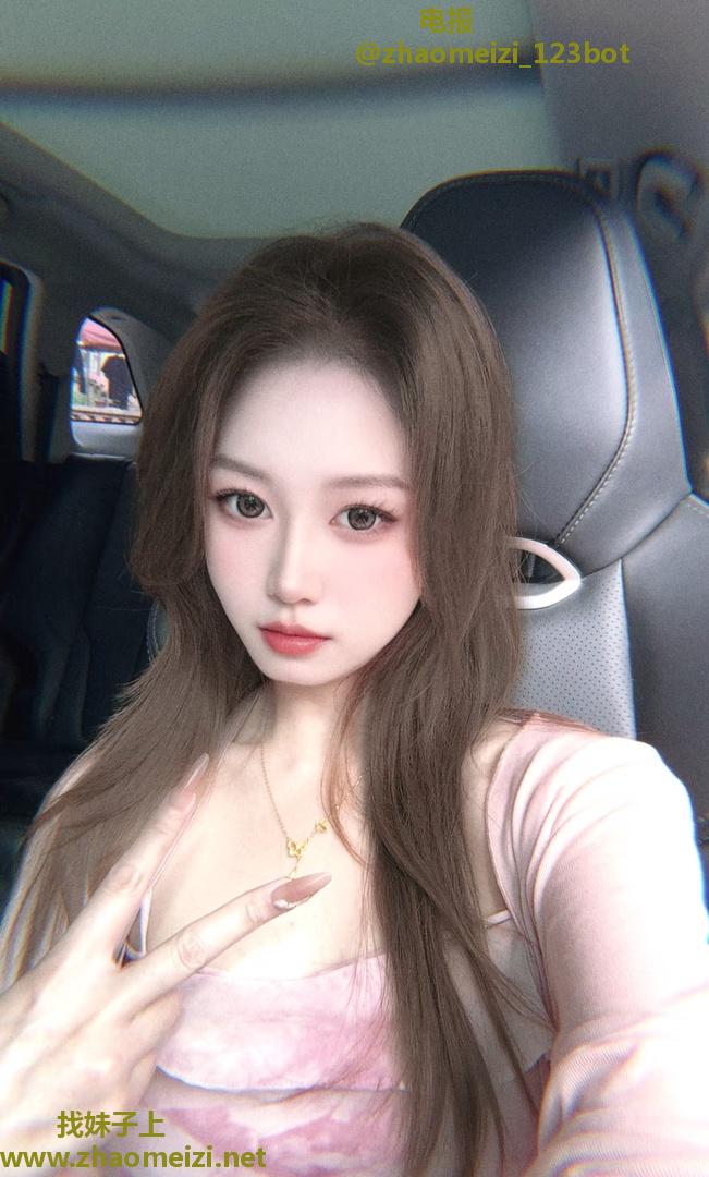 水多性感拒紧妹子