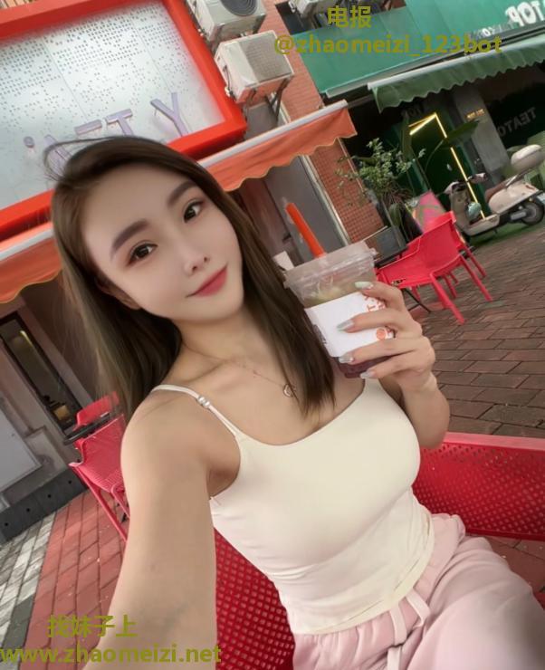 大胸颜值Tina